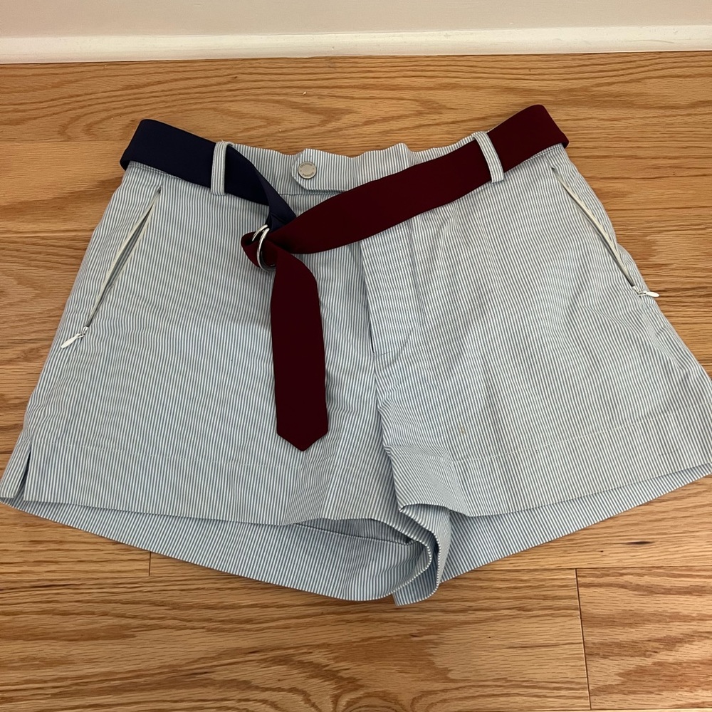 Tretorn, seersucker shorts, perfect for the summer with zip shorts and tie belt